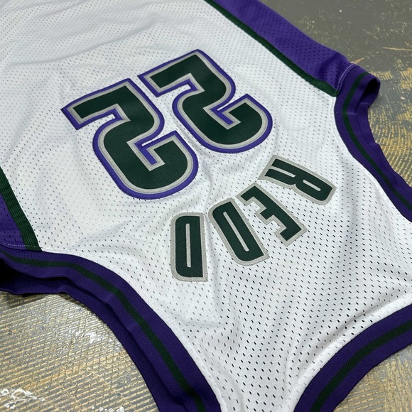 Reebok Michael Redd Milwaukee Bucks Jersey White Purple 22 Swingman NBA Stitched - Picture 5 of 10